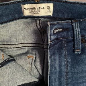 Abercrombie & Fitch Jean Legging Ultra High rise 27